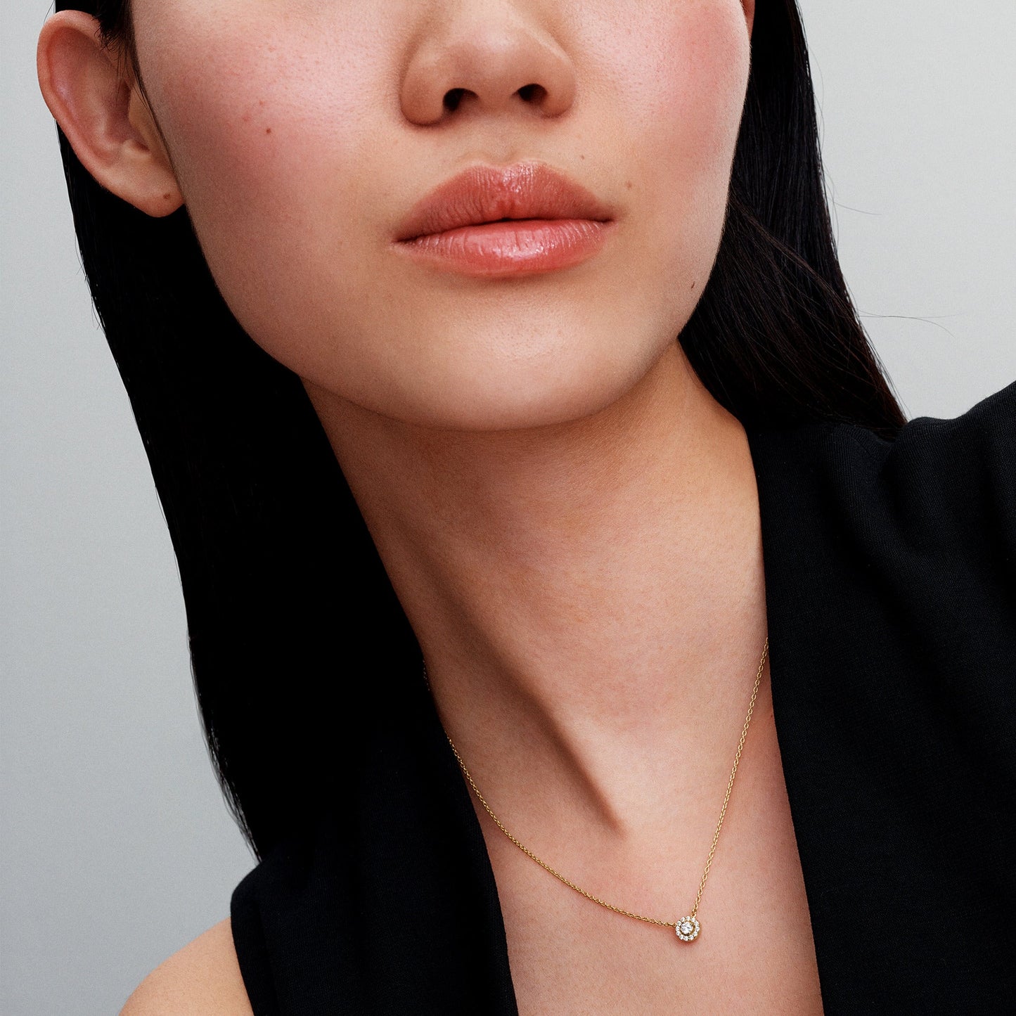Pandora Round Pave Halo Pendant Necklace