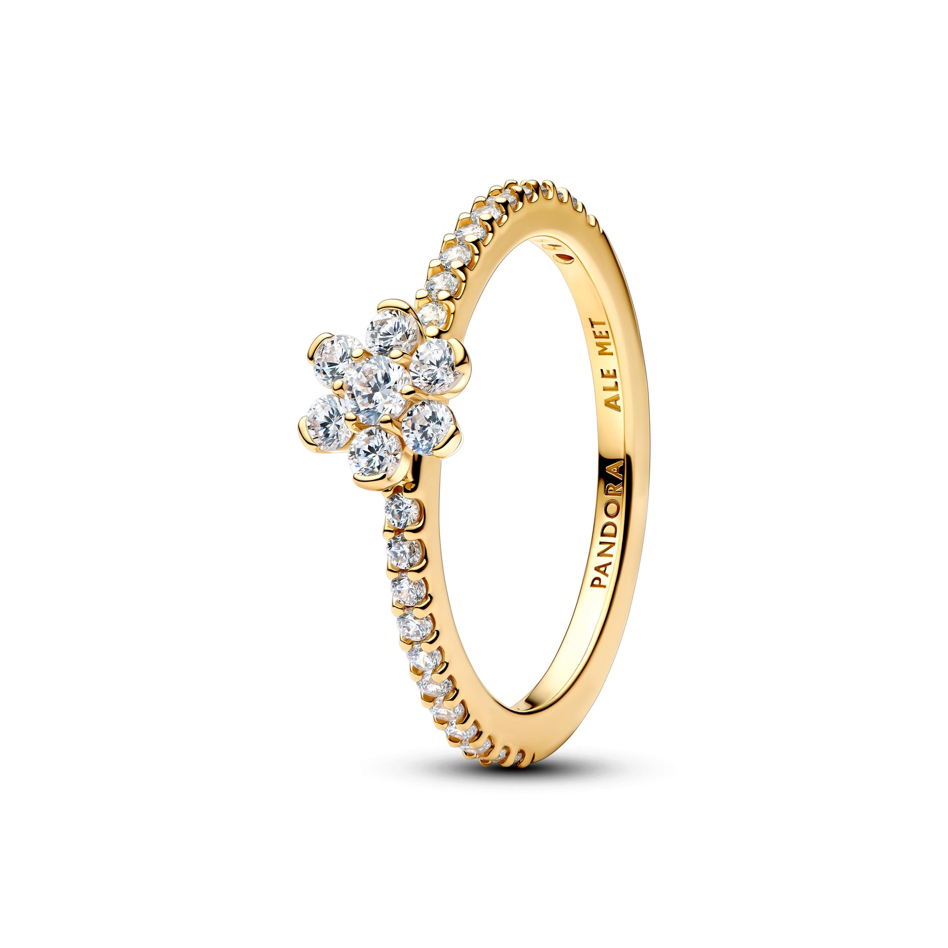 Pandora Sparkling Flower Ring