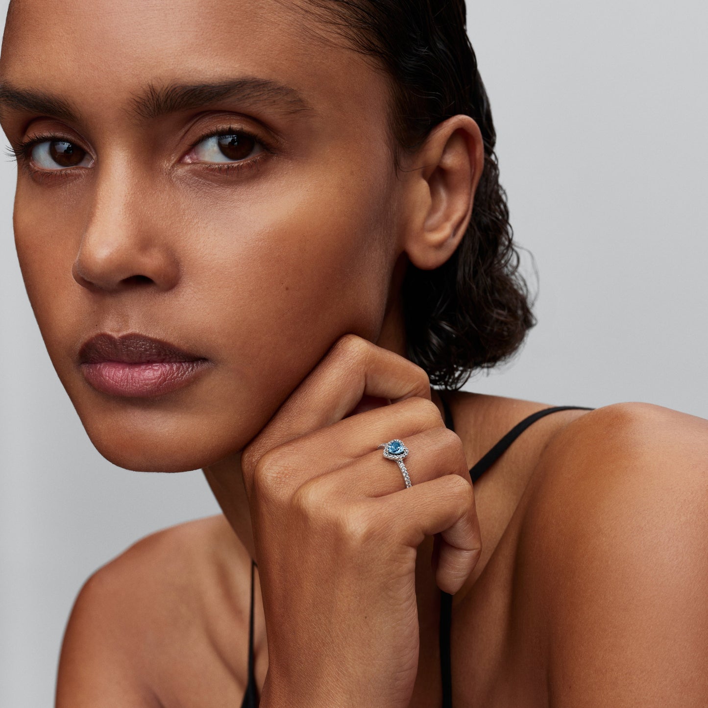 Pandora Elevated Light Blue Heart Ring
