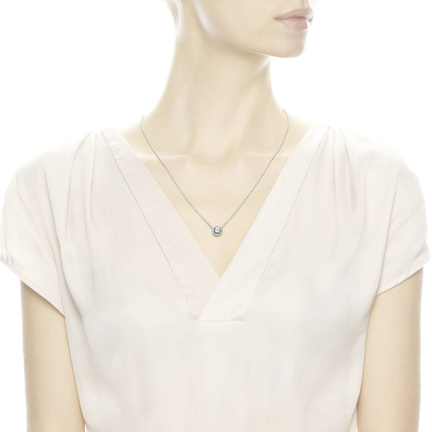 Pandora Round Sparkle Halo Necklace
