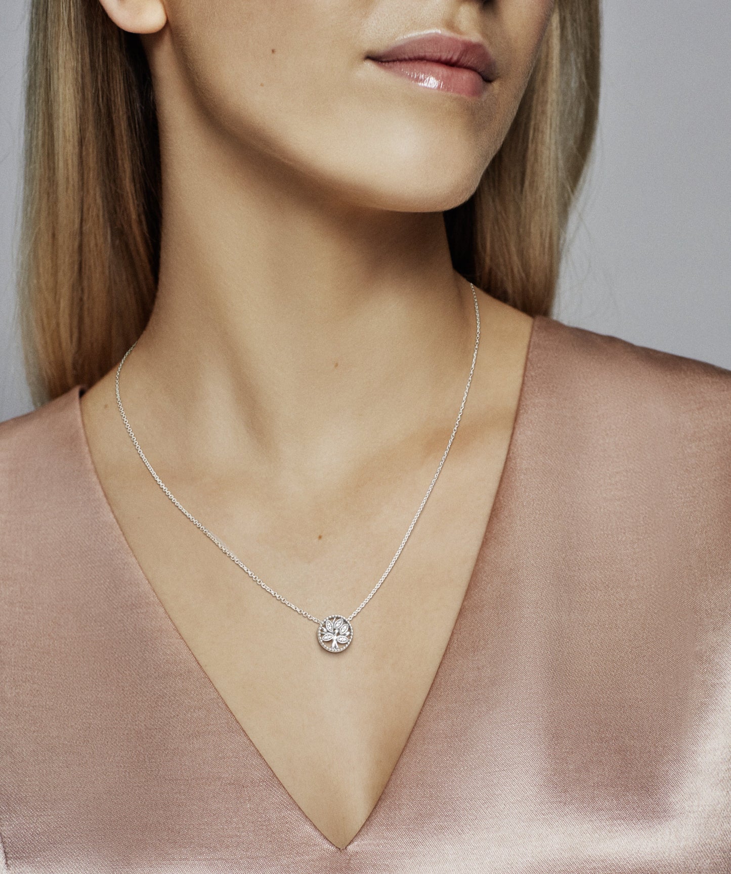 Pandora Sparkling Family Tree Necklace